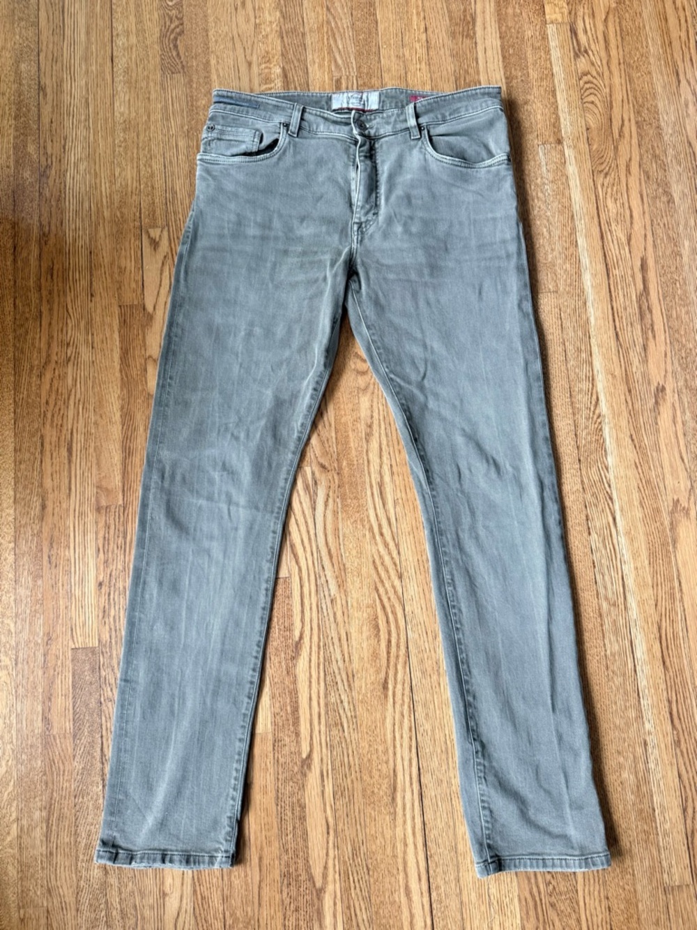 Slim Straight Men's Jeans in Faded khaki green